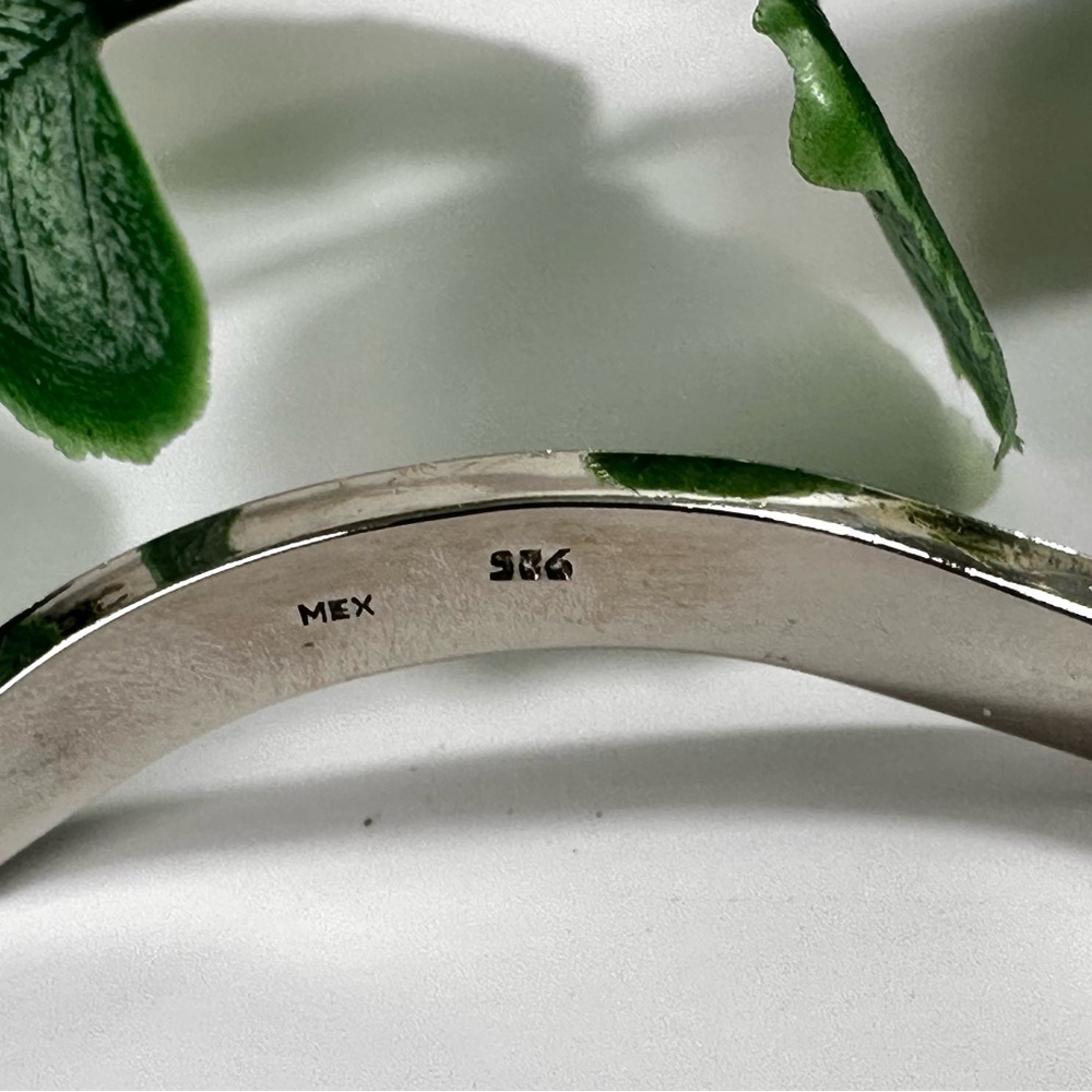 ❌SOLD🤍925 MEX Sterling Silver Wavy Hinged Bangle - Picture 9 of 13